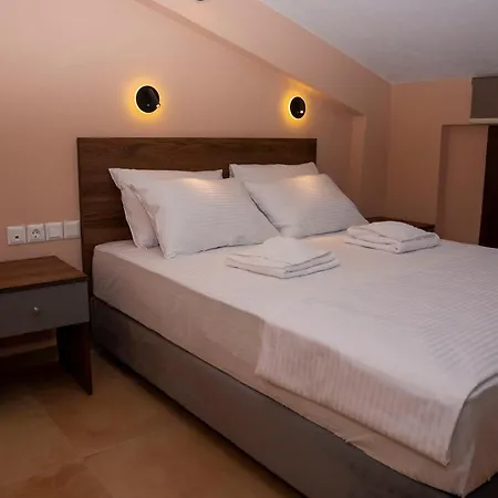 Hotel Old Nikiti's