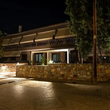 Hotel Old Nikiti's 3*