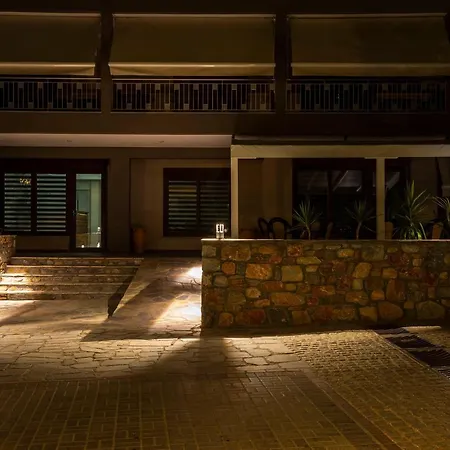 Old Nikiti's Νικήτη