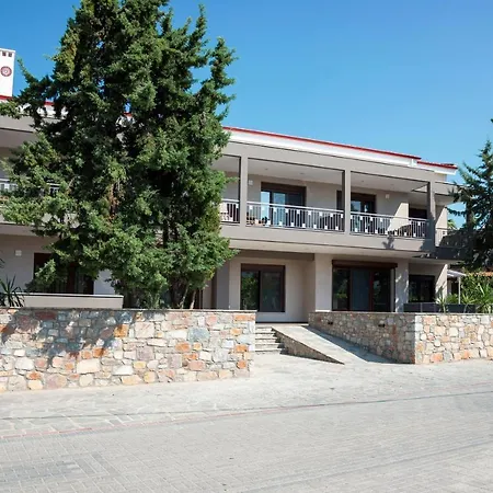 Hotel Old Nikiti's 2*