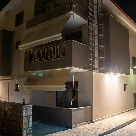 فندق Old Nikiti's نيكيتي