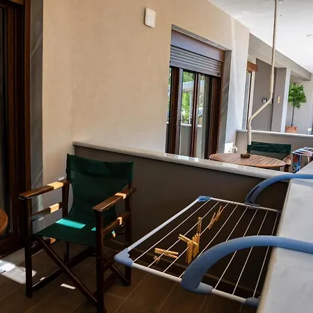 Old Nikiti's 2* نيكيتي